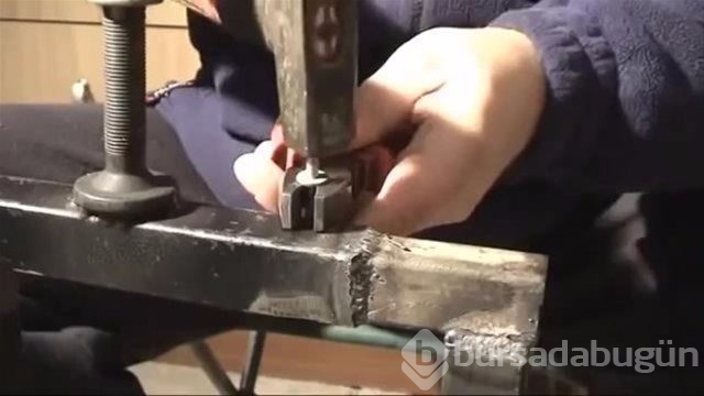 Kendi kar lastiğini kendisi yaptı