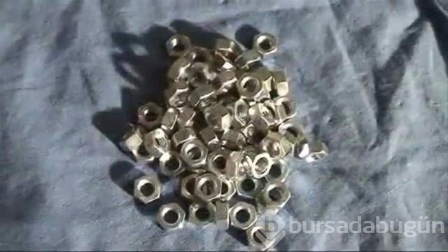 Kendi kar lastiğini kendisi yaptı
