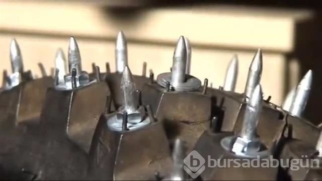 Kendi kar lastiğini kendisi yaptı