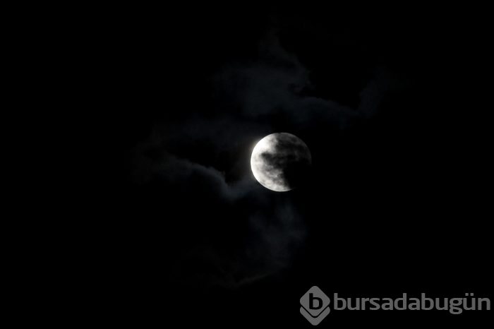 'Süper Ay' Bursa'da büyüledi