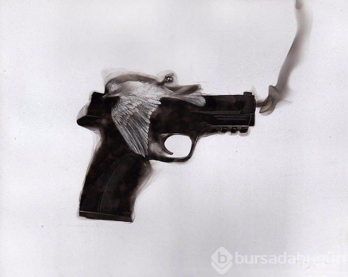 Bu resimleri ateşle çiziyor!