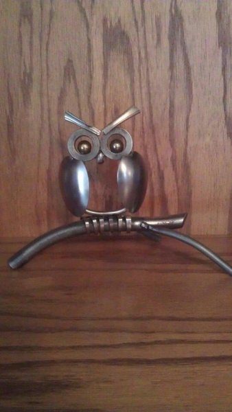 Metal atıklardan yapılan mini heykeller