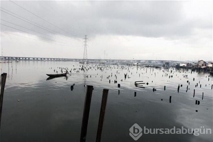 Dünyanın en büyük yüzen gecekondu mahallesi