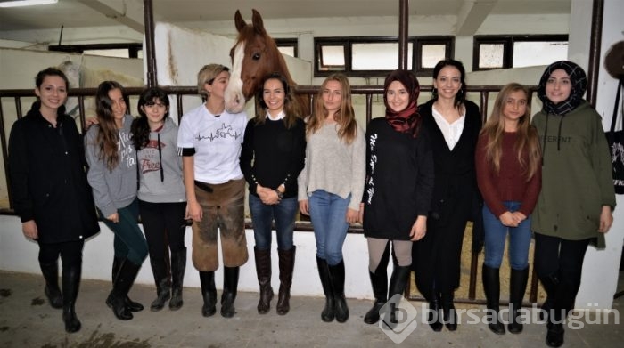 Bursa'da yaptıkları işlerle erkeklere taş çıkartıyorlar