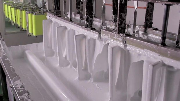 Tenis topu nasıl yapılıyor?