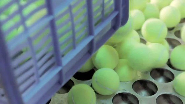Tenis topu nasıl yapılıyor?