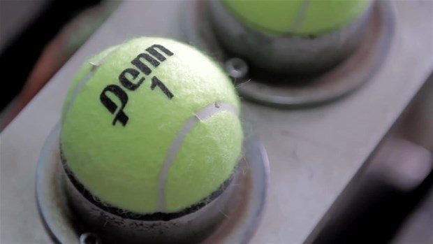 Tenis topu nasıl yapılıyor?