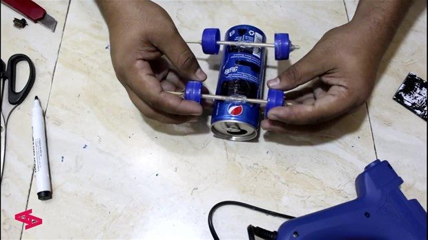 Kola kutusundan bakın ne yaptı