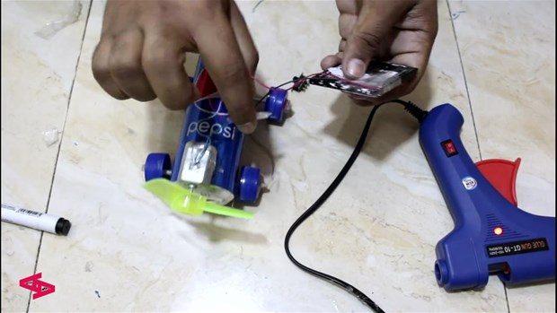 Kola kutusundan bakın ne yaptı