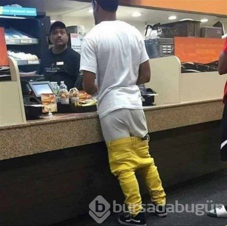 Metroya böyle bindi tüm gözler ona çevrildi

