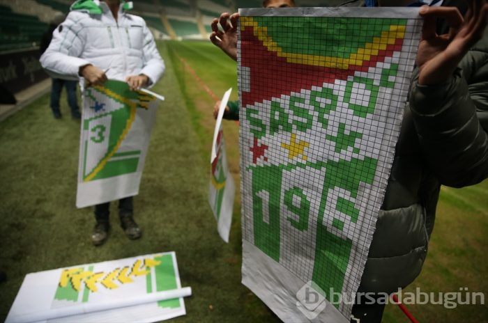 Bursaspor için 250 kişi hazırladı 23 bin kişi sergiledi	