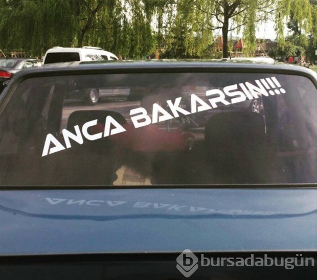 En komik araç yazıları