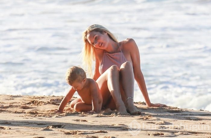 Candice Swanepoel, bebek müjdesini verdi