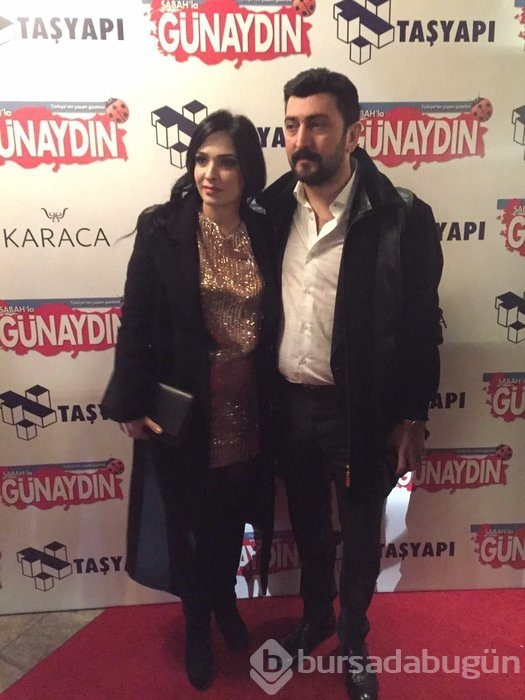 Günaydın'ın partisinde ünlüler geçidi