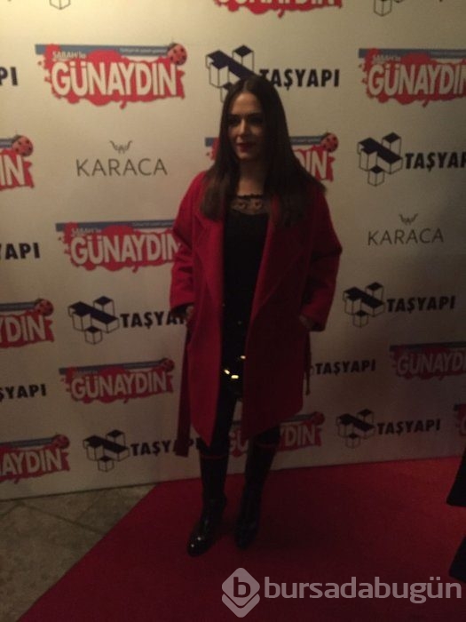 Günaydın'ın partisinde ünlüler geçidi