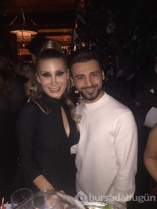 Günaydın'ın partisinde ünlüler geçidi