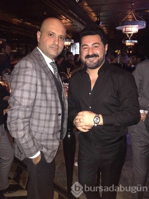 Günaydın'ın partisinde ünlüler geçidi