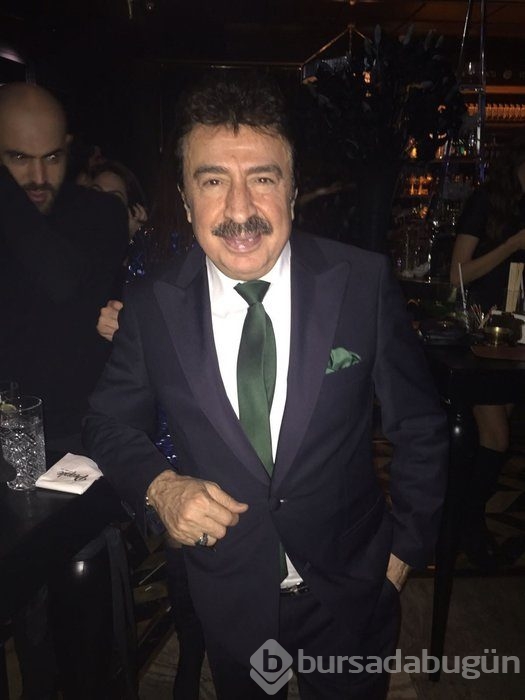 Günaydın'ın partisinde ünlüler geçidi