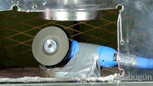 Kibrit çöpleri üzerinde tehlikeli hareketler!