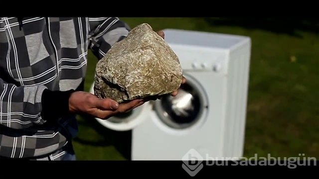 Kibrit çöpleri üzerinde tehlikeli hareketler!