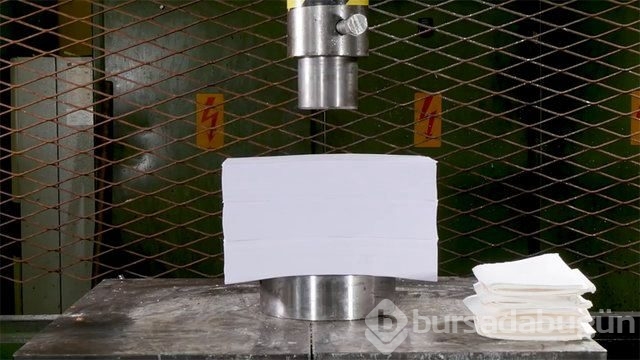 Kibrit çöpleri üzerinde tehlikeli hareketler!