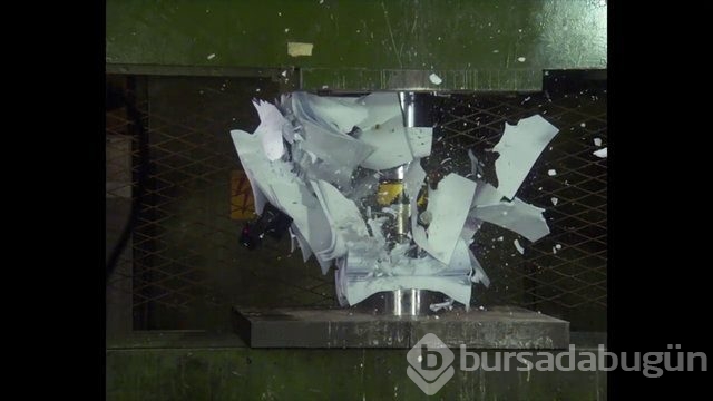 Kibrit çöpleri üzerinde tehlikeli hareketler!