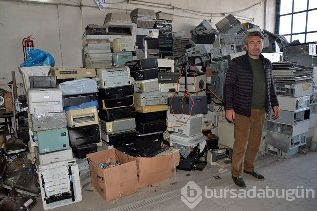 Memurluğu bıraktı patron oldu
