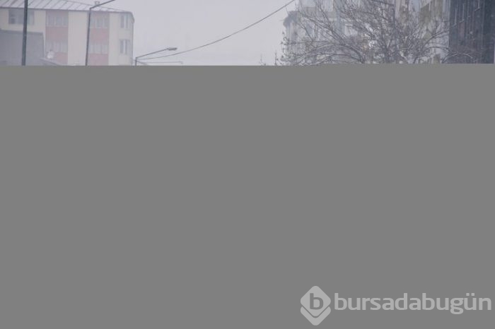 Yoğun kar yağışı hayatı olumsuz etkiliyor