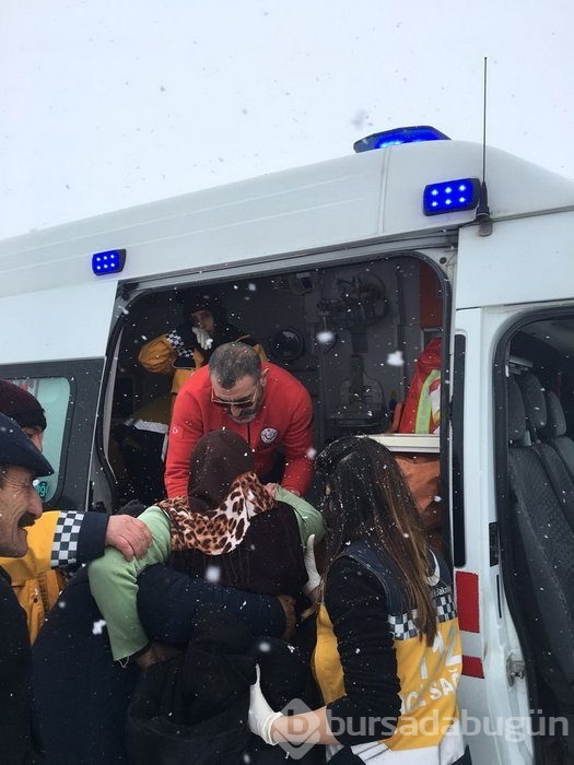 Yoğun kar yağışı hayatı olumsuz etkiliyor