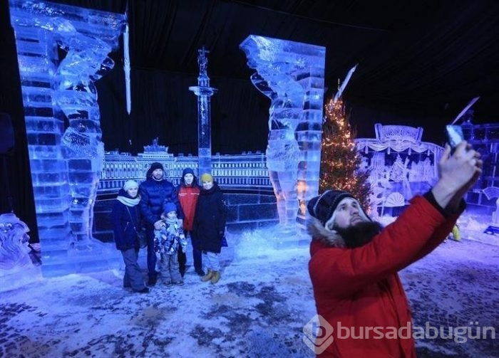 Rusya'da buz şöleni