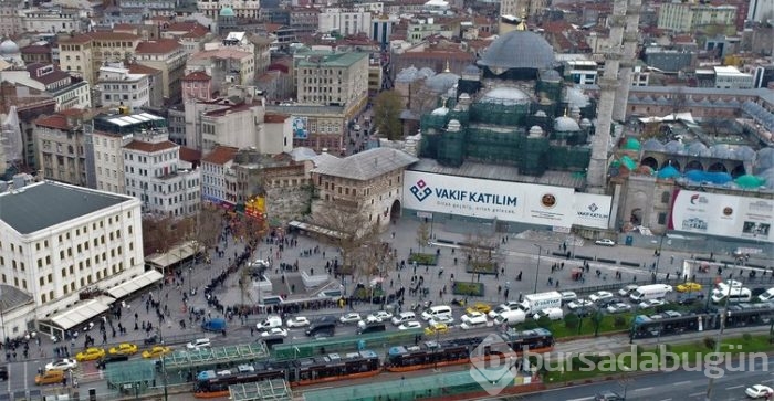 Milli Piyango kuyruğu havadan görüntülendi