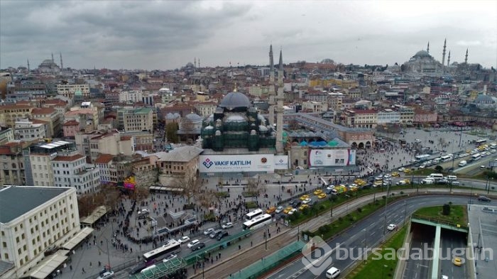 Milli Piyango kuyruğu havadan görüntülendi