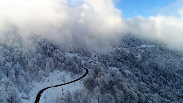 Kartepe'nin eşsiz doğası havadan görüntülendi