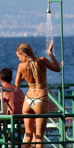 Kimberley Garner Noel tatilinde
