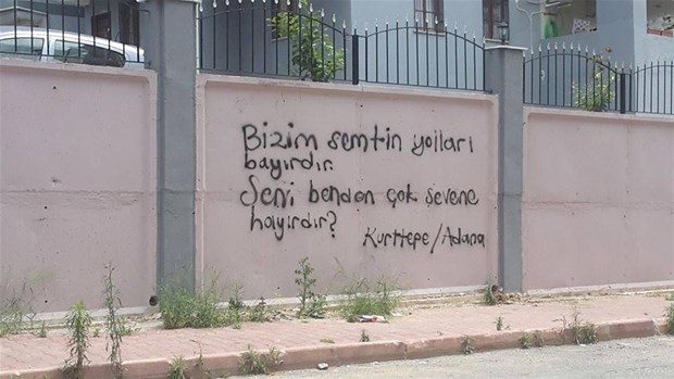 İlginç duvar yazıları