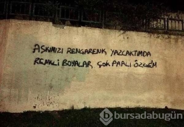 İlginç duvar yazıları