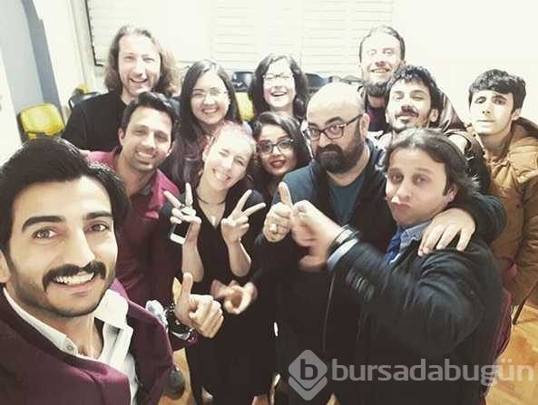Yemekteyiz'in dış sesi kimdir? 
