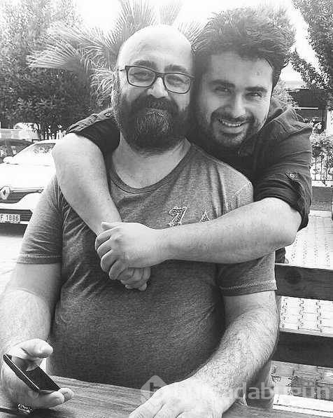 Yemekteyiz'in dış sesi kimdir? 
