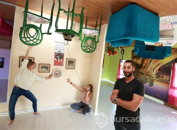 'Ters Ev'e ziyaretçi ilgisi