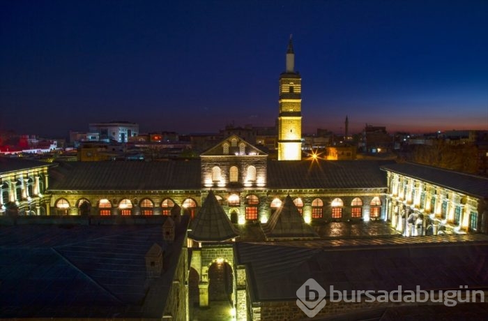 İslam aleminin 5. Harem-i Şerif'i görsel şölen sunuyor
