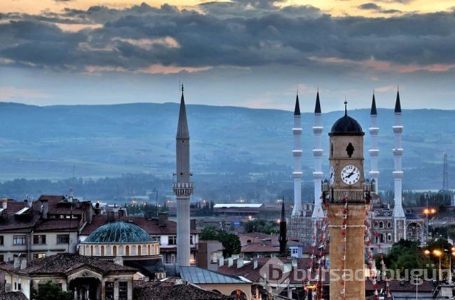 Türkiye'de hangi il hangi takımı tutuyor! Bursalılar şaşırttı
