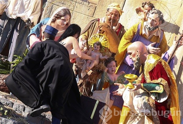 Vatikan'da Femen eylemi