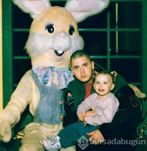 Eminem'in kızı Hailie Jade Instagram'ı salladı