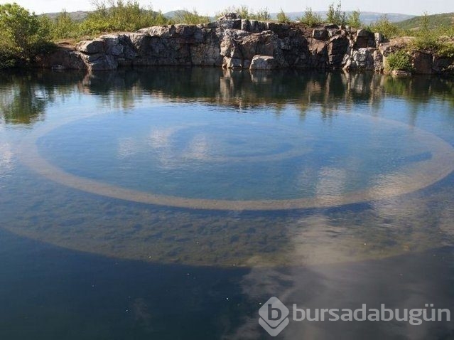 Terk edilmiş Ufo pistleri olduğu iddia ediliyor
