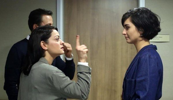 Yasemin Allen: Çi'deki sahnelerim bitti