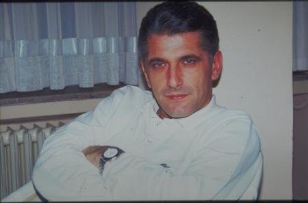 Yüzlerinde geçmişin izleri