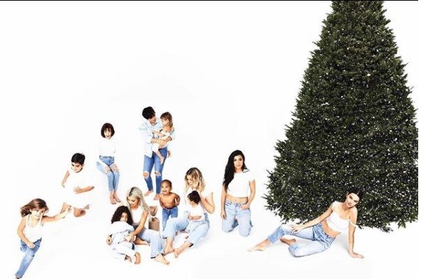 Kardashianların yeni yıl kartında Kylie Jenner yok
