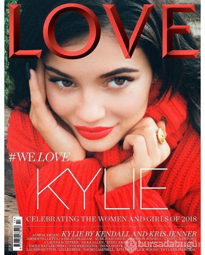 Kardashianların yeni yıl kartında Kylie Jenner yok
