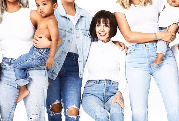 Kardashianların yeni yıl kartında Kylie Jenner yok
