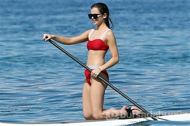 Hailee Steinfeld magazincilere yakalandı